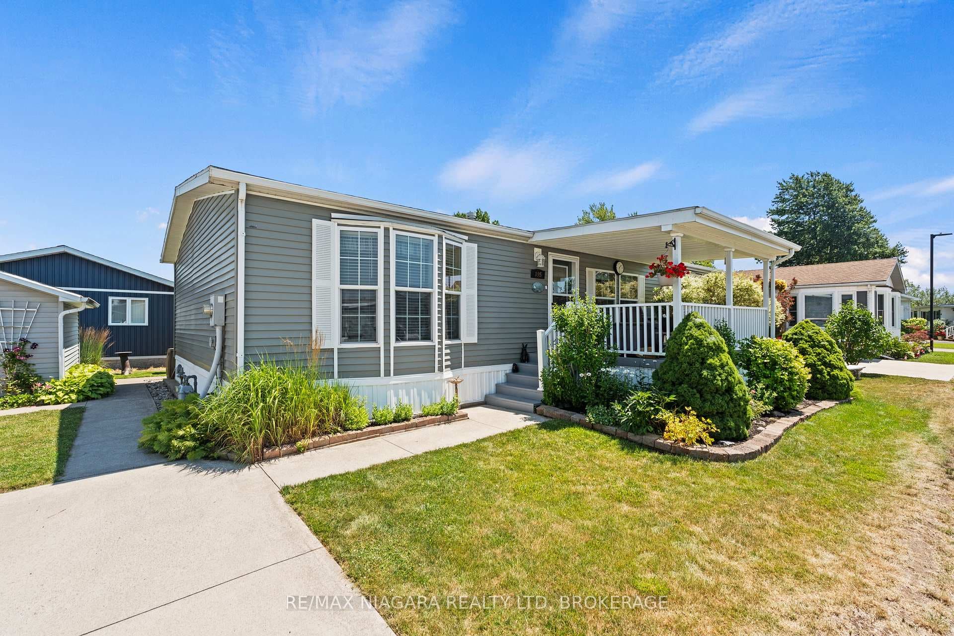 3033 Townline Road Unit 195 photo 1