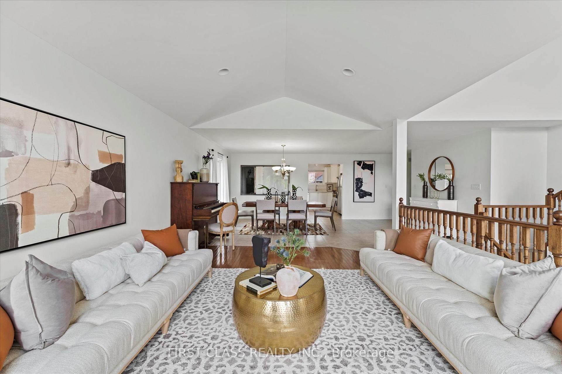 2570 Skinner Street photo 8