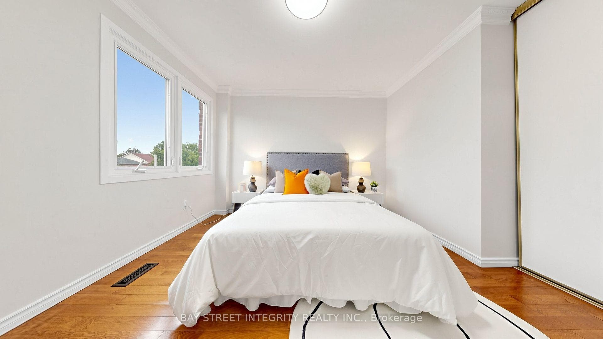 41 Jonathan Gate photo 35