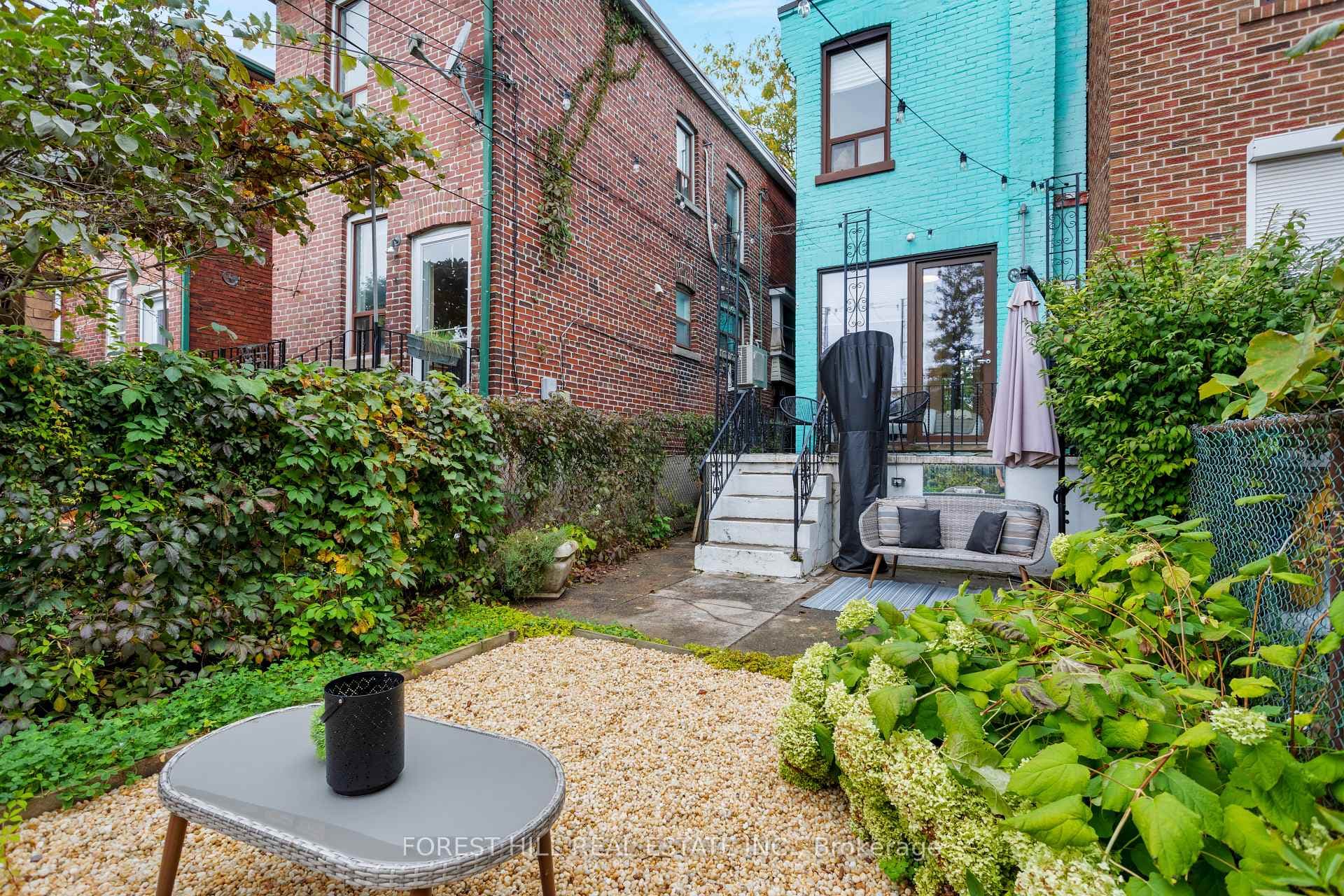 19 Shirley Street photo 11