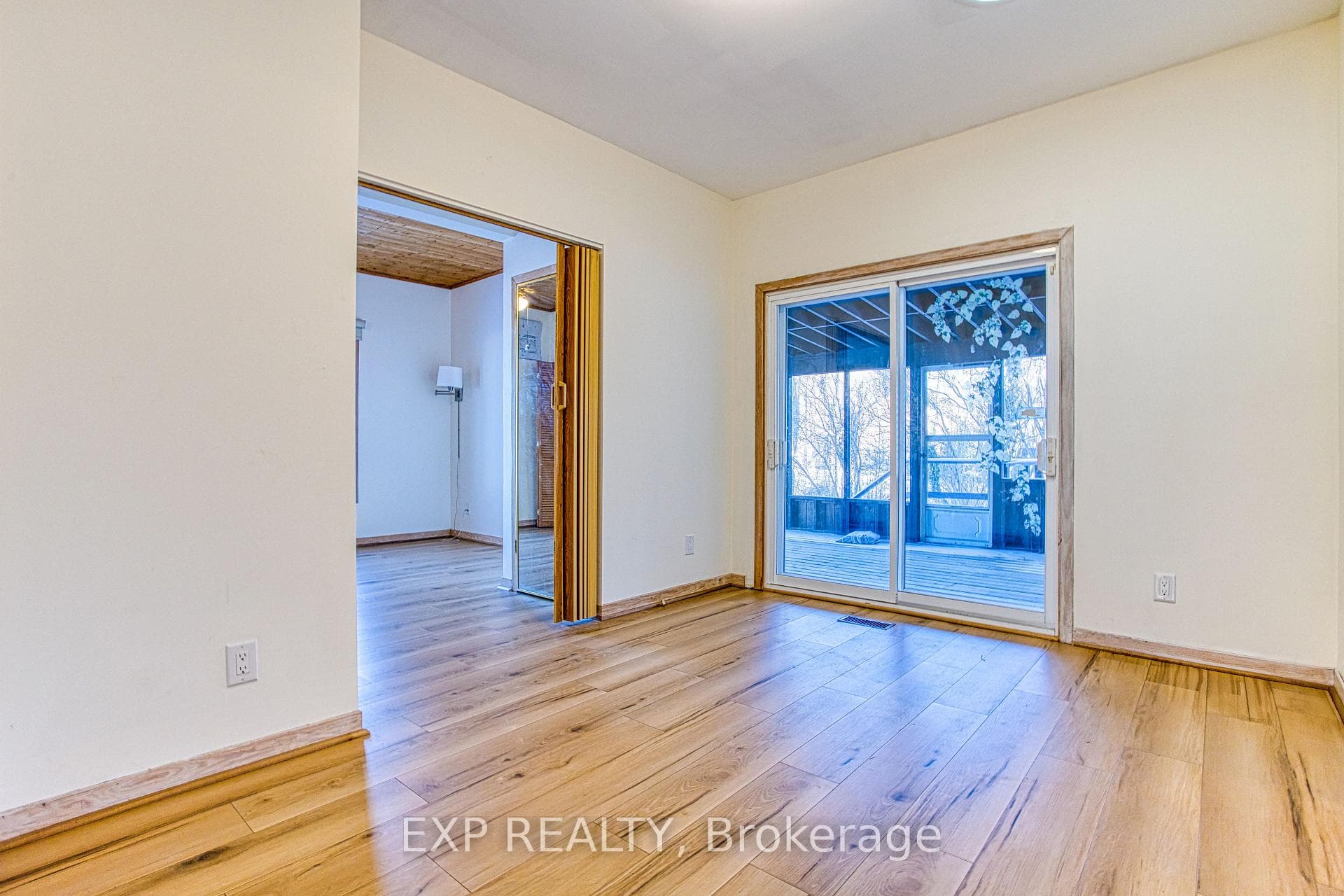 98 Creanona Boulevard photo 23