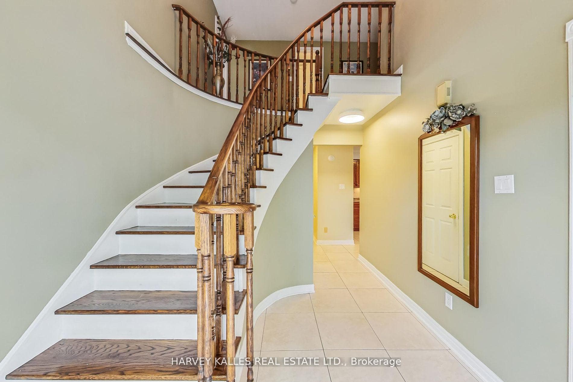 25 Groveleaf Road photo 4