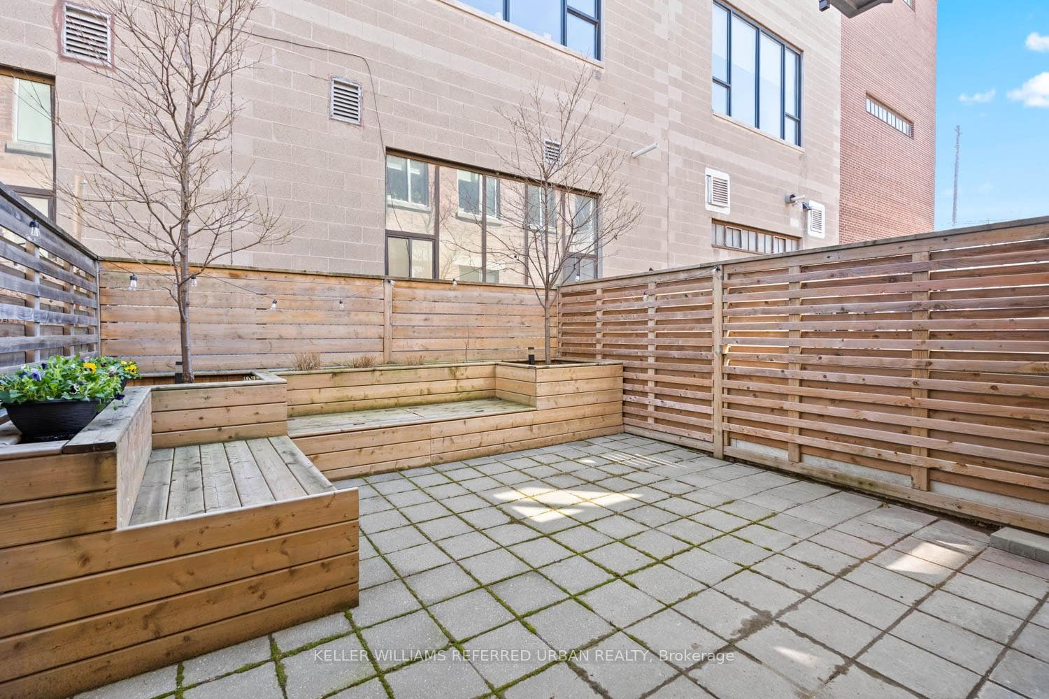 201 Carlaw Avenue Unit 121 photo 20
