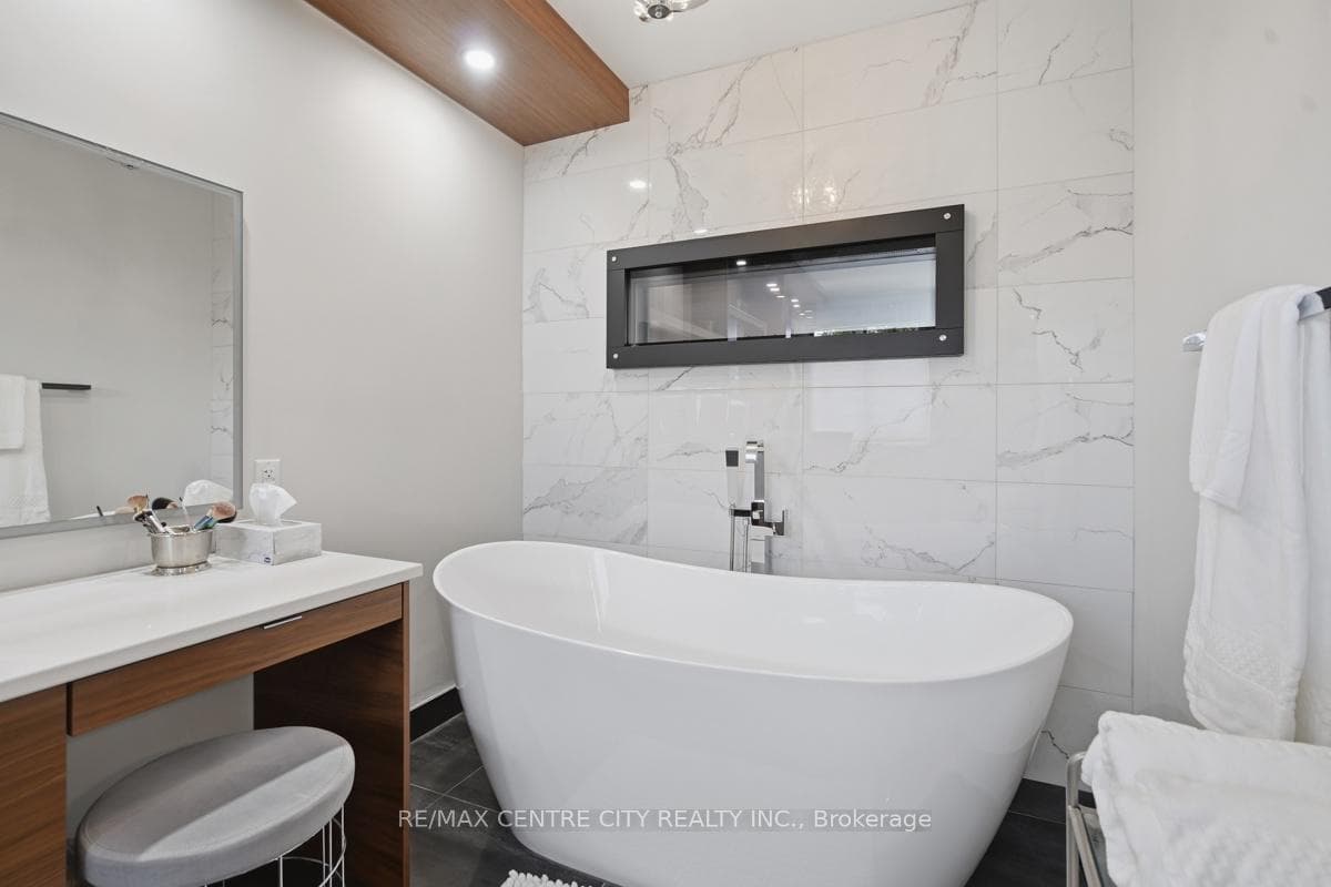6 Trillium Court photo 23
