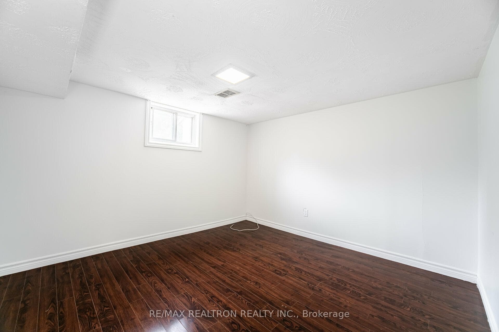 726 Brimorton Drive photo 34