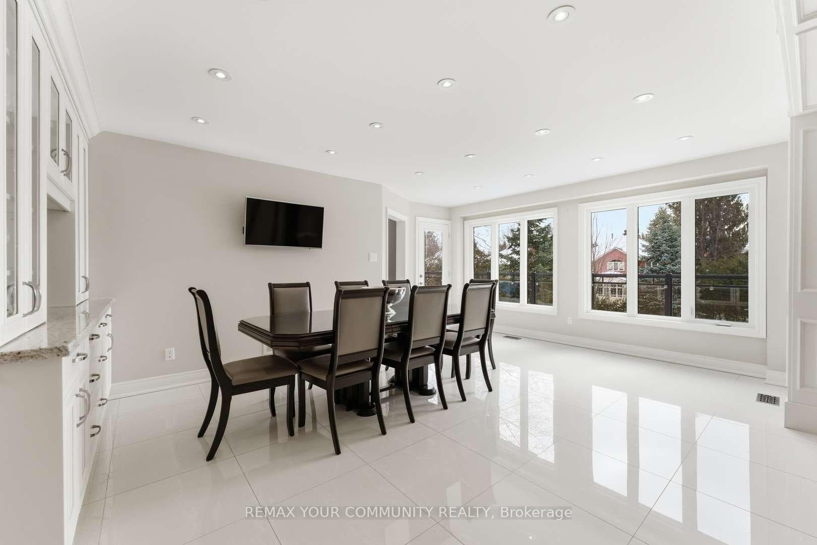 331 Kennedy Street photo 14