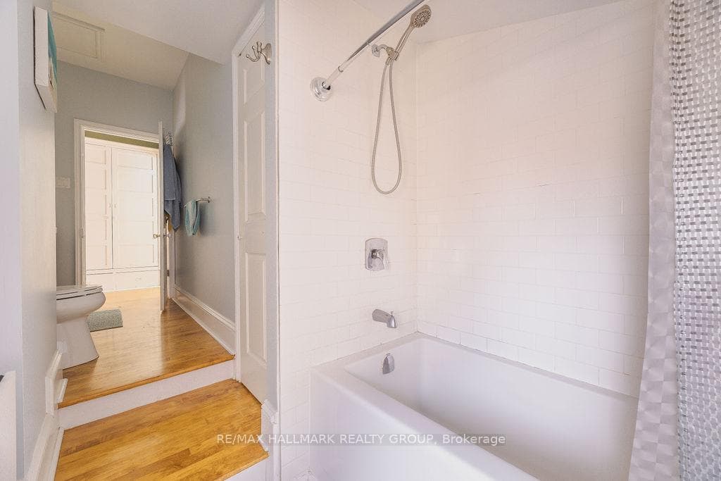 38 Elm Street photo 29