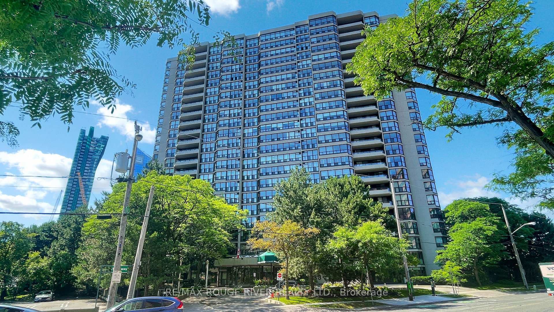 33 Elmhurst Avenue Unit 2407 photo 3