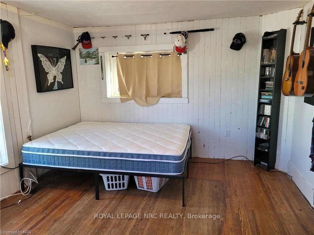 11 ALBINA Street photo 15