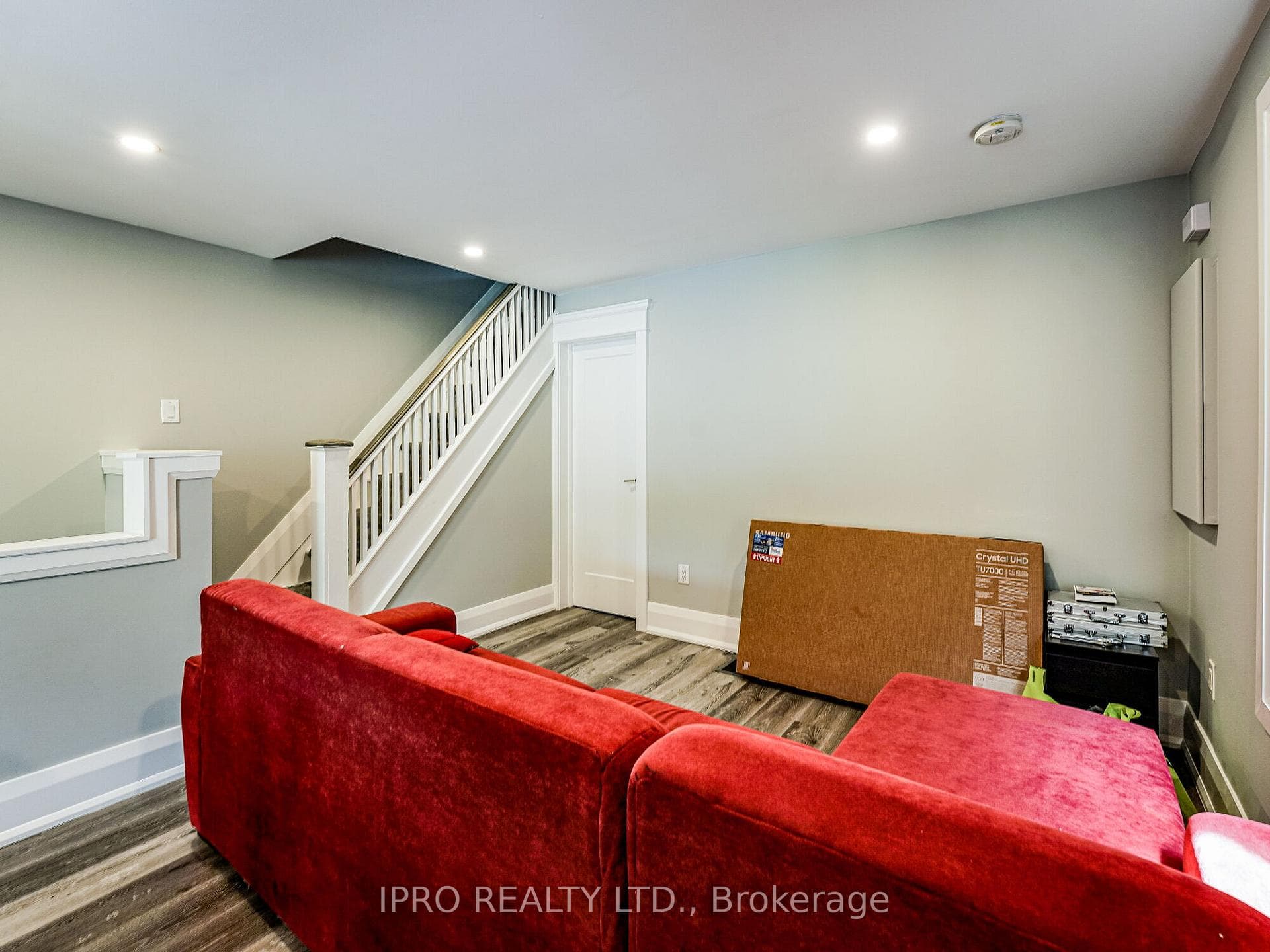 1296 Lansdowne Avenue photo 10