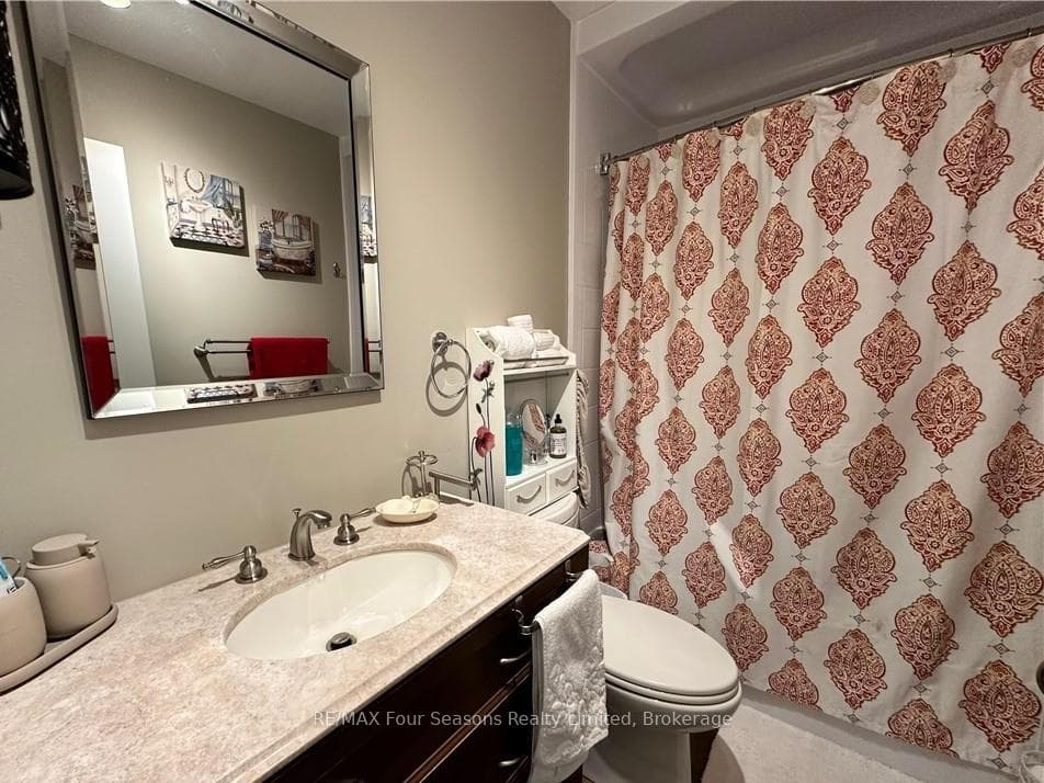 615 Tenth Street photo 17