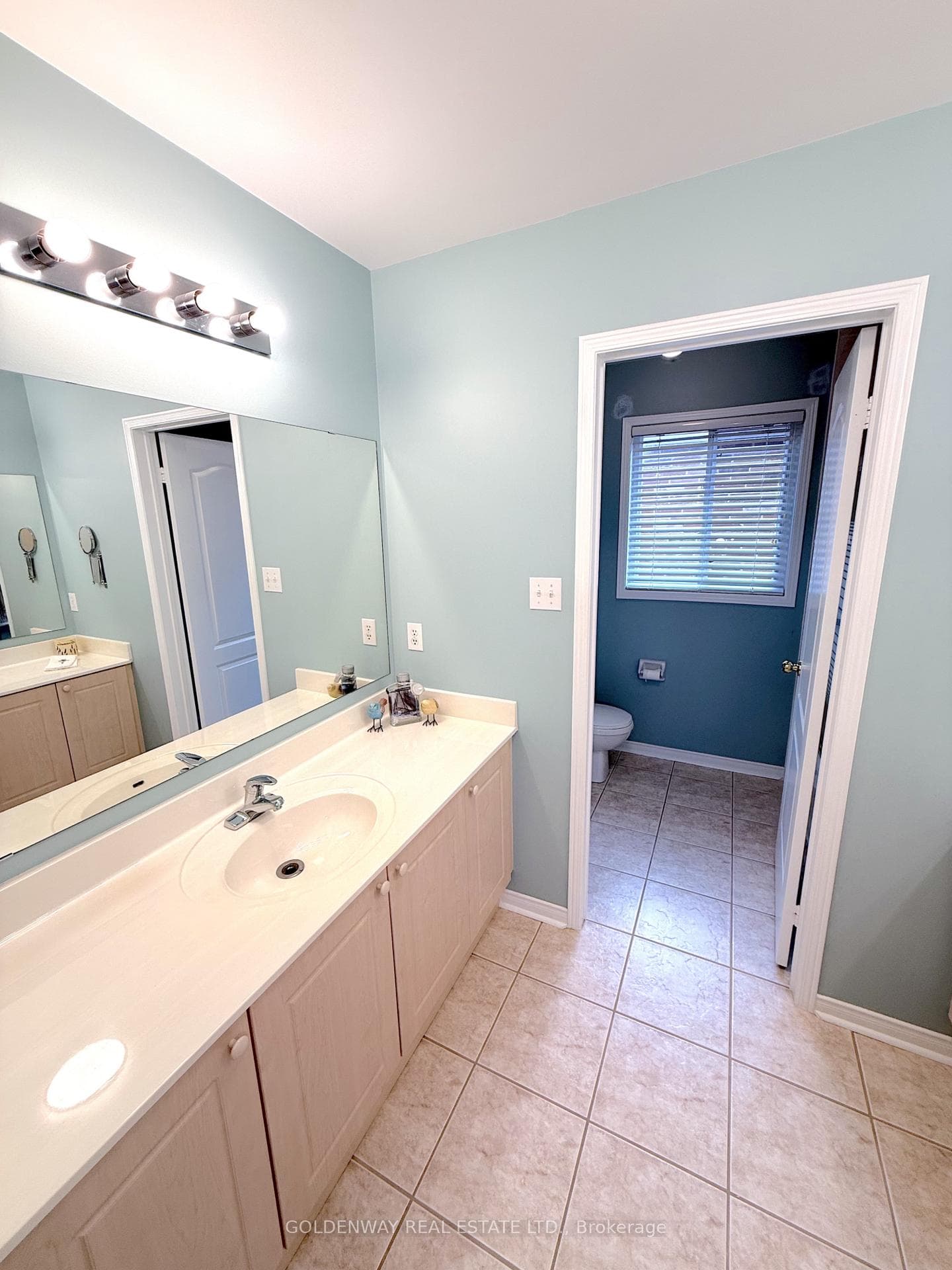 10 Bertram Earnshaw Drive photo 24