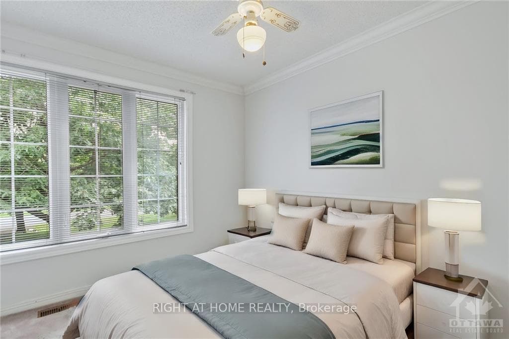 1 HARTFORD Place photo 27