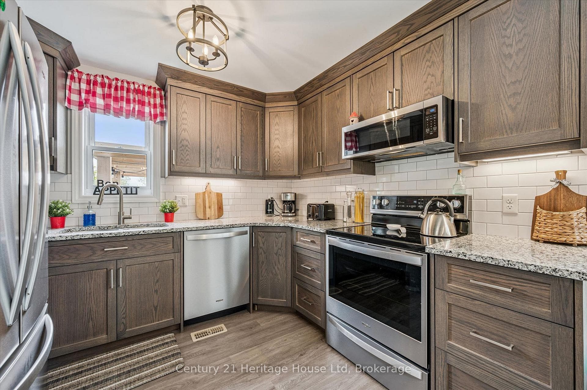 584077 Beachville Road photo 14