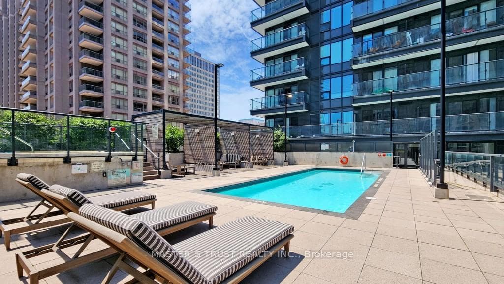 955 Bay Street Unit 3001 photo 29