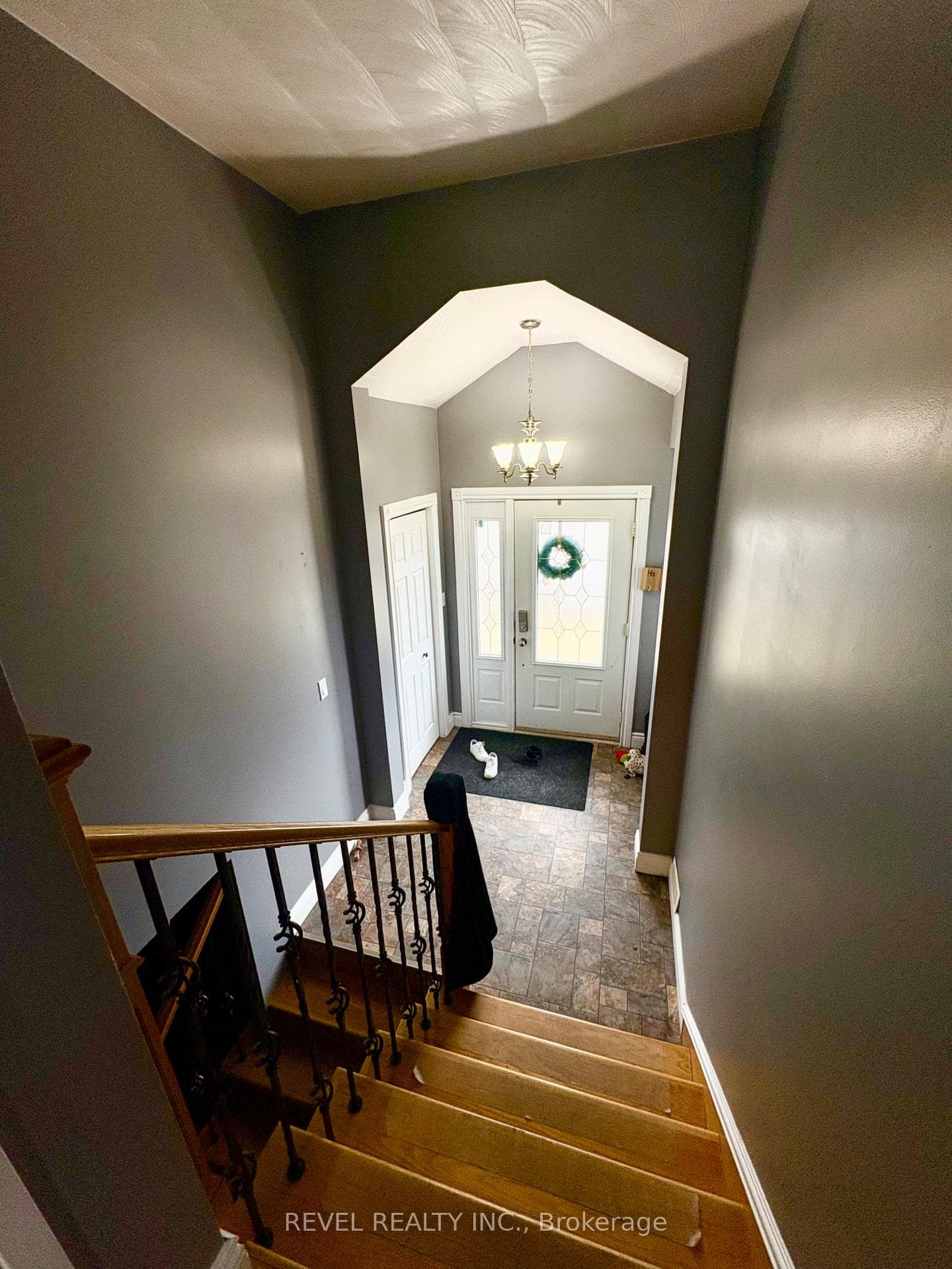 97 Fourteenth Avenue photo 6