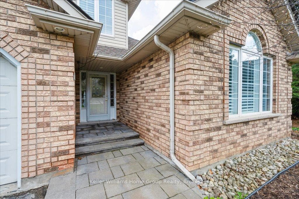 24 Sunnybrae Crescent photo 4