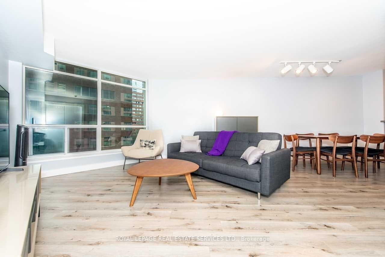 942 Yonge Street Unit 507 photo 15