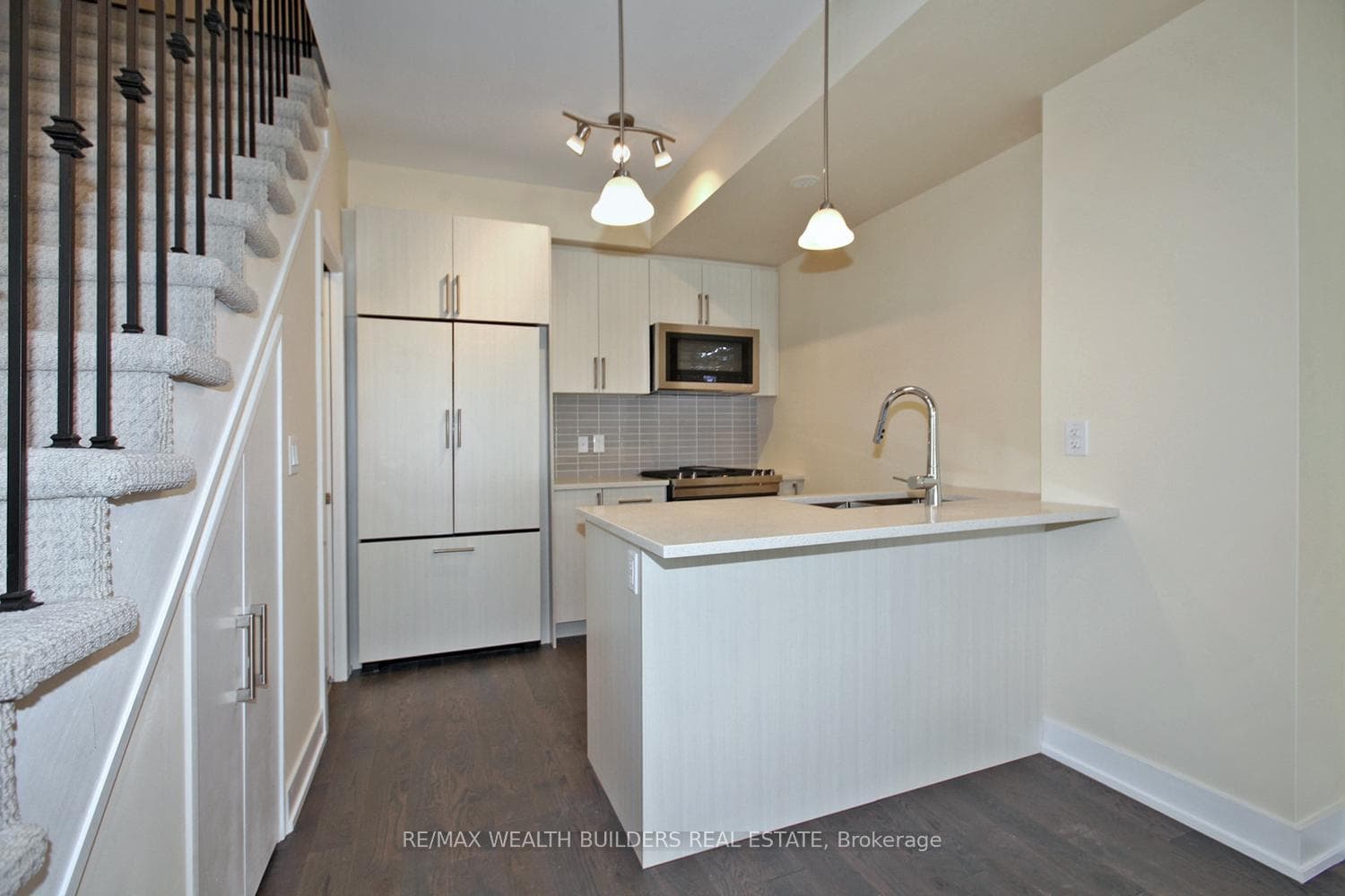 26 Ernest Avenue Unit 1 photo 10