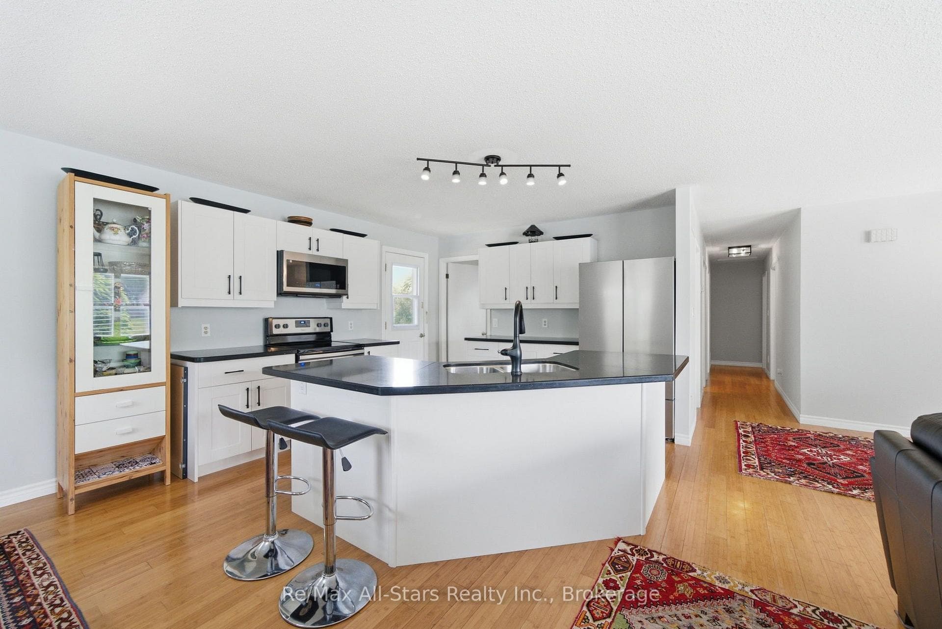 1781 Scugog Street photo 18