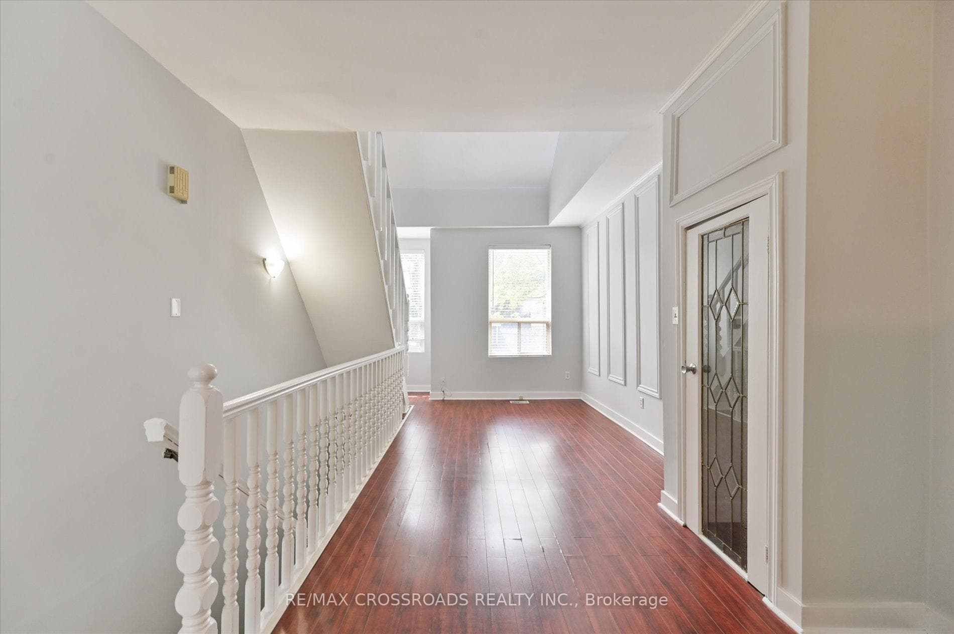 269 Ontario Street photo 11