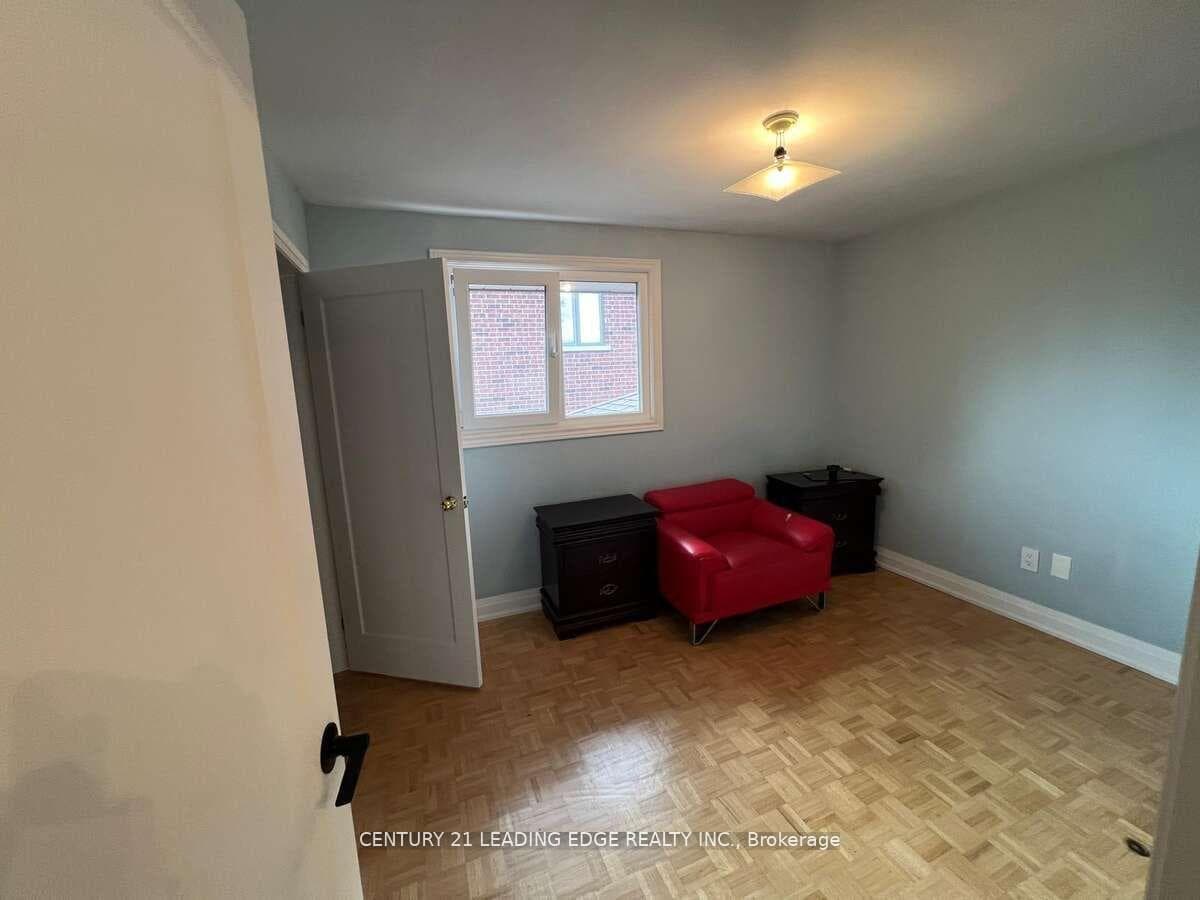 2567 Cliff Road photo 4