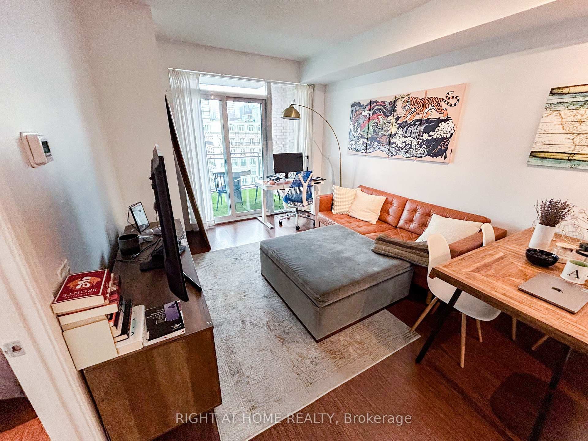 116 George Street Unit 1006 photo 6