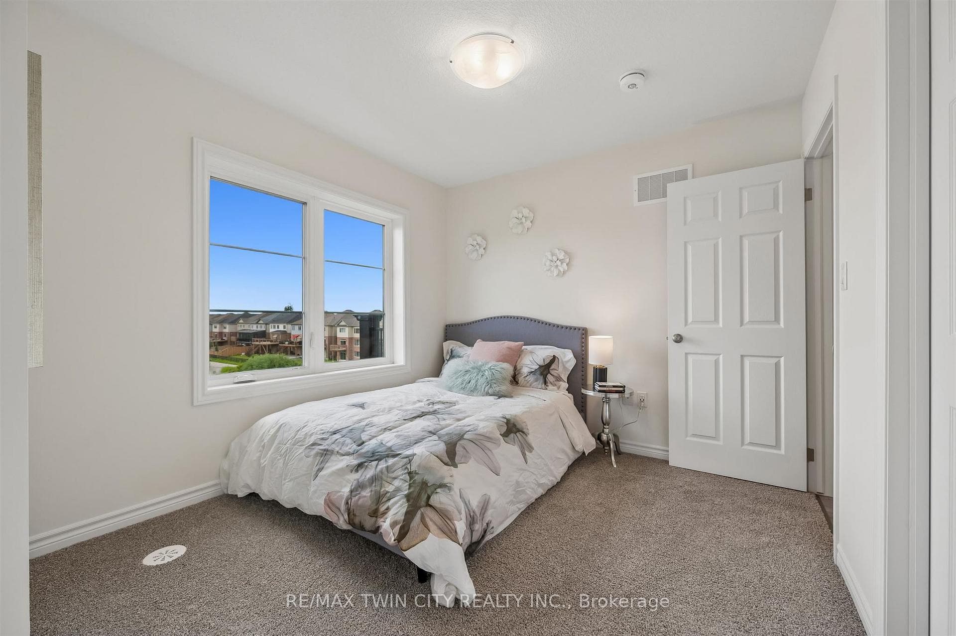 80 Lomond Lane photo 31