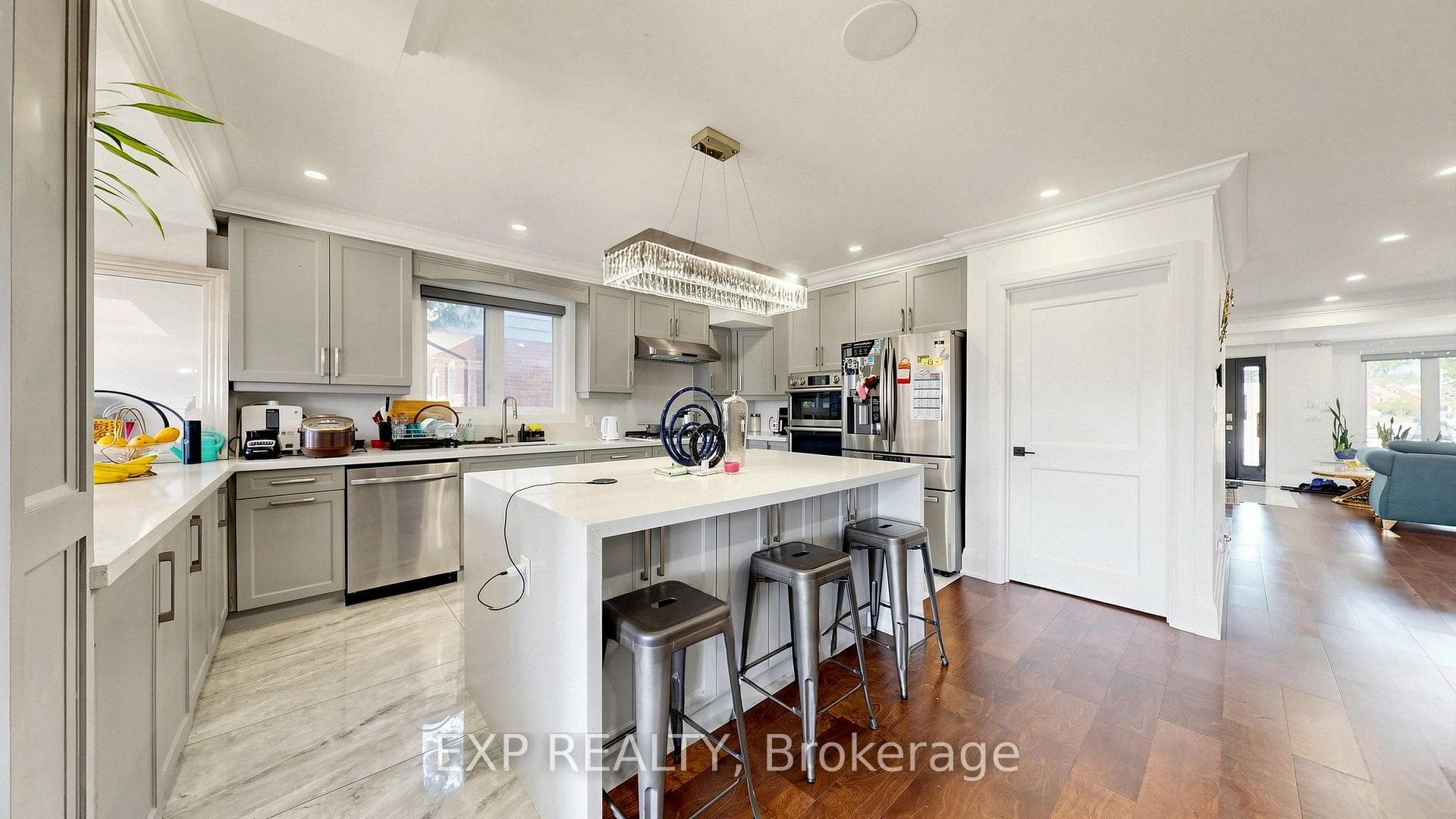 44 Tower Drive photo 8