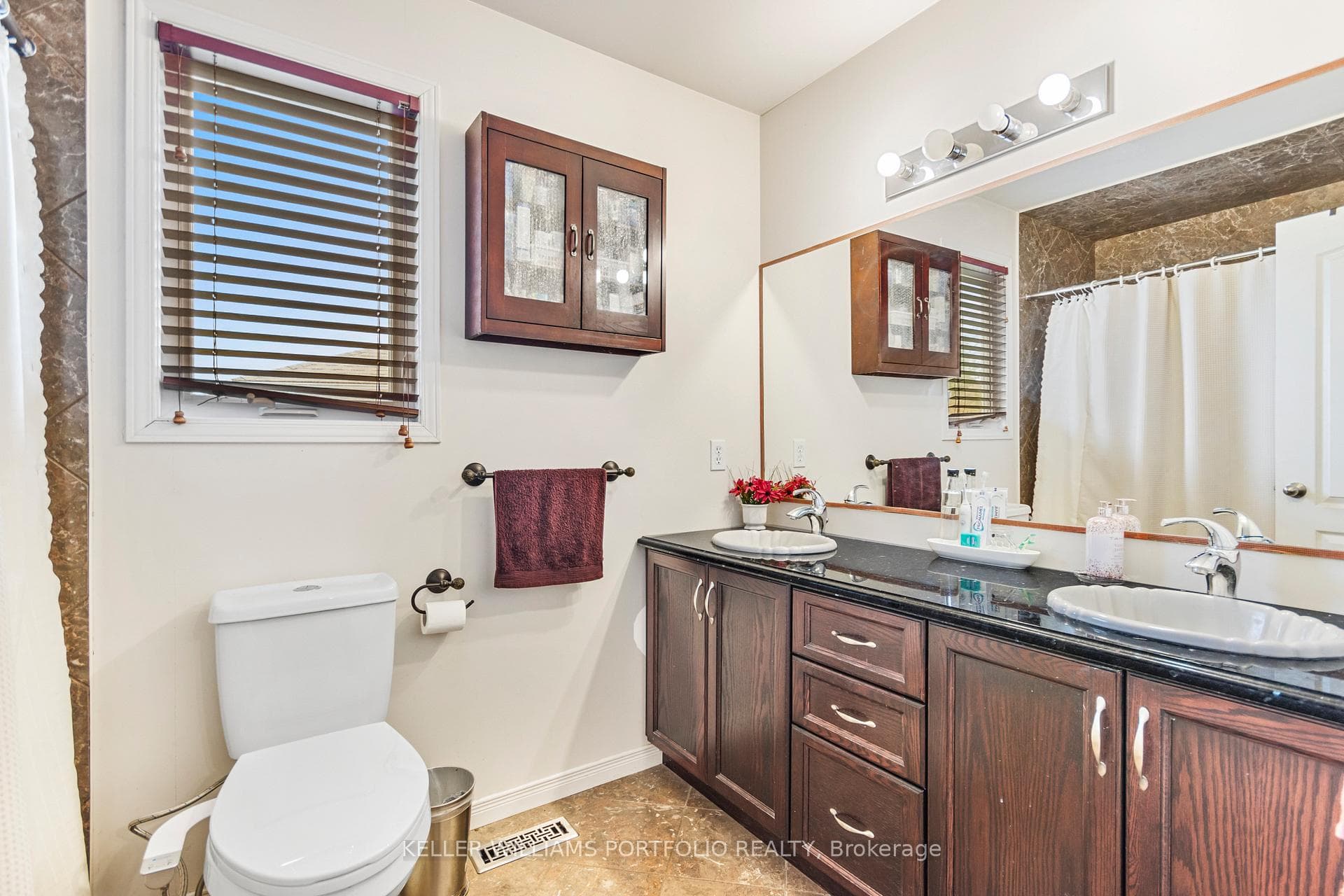 688 Chadwick Court photo 21