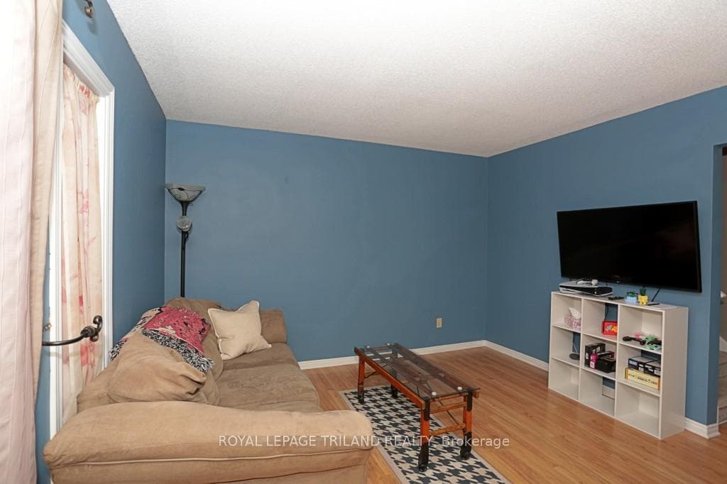 131 Bonaventure Drive Unit 2 photo 5