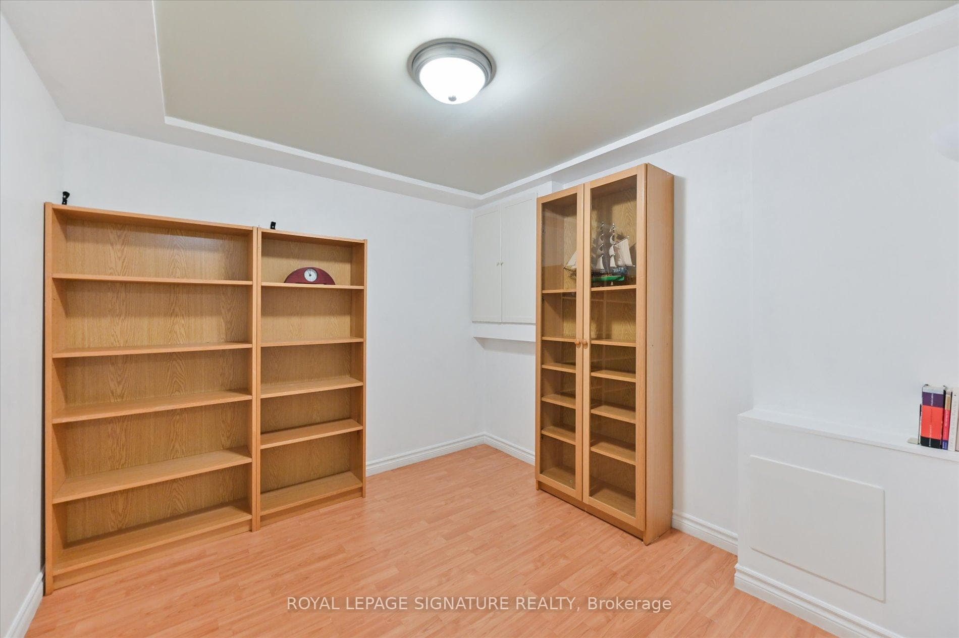 3960 Selkirk Place photo 30