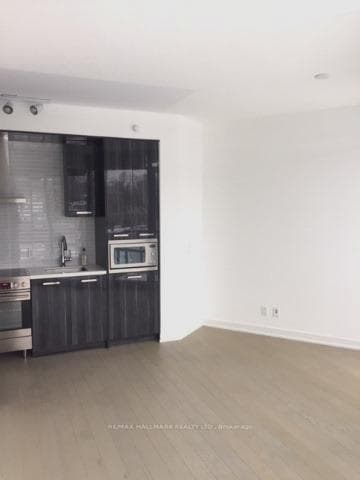 120 Bayview Avenue Unit N304 photo 2