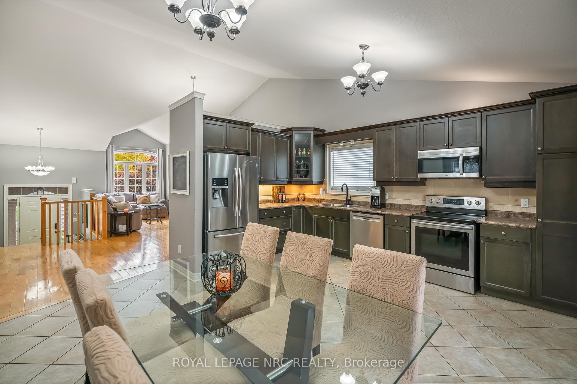 5255 White Dove Parkway photo 6