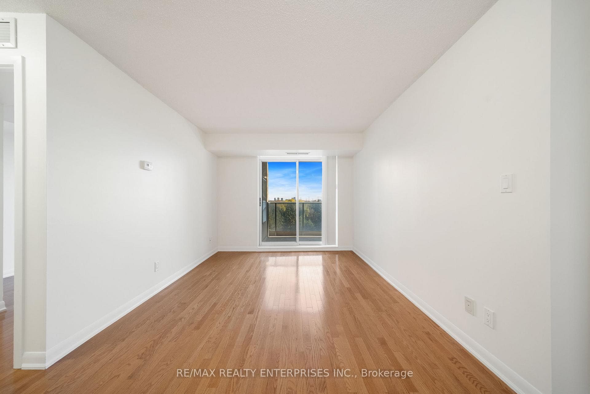 5791 Yonge Street Unit 808 photo 7