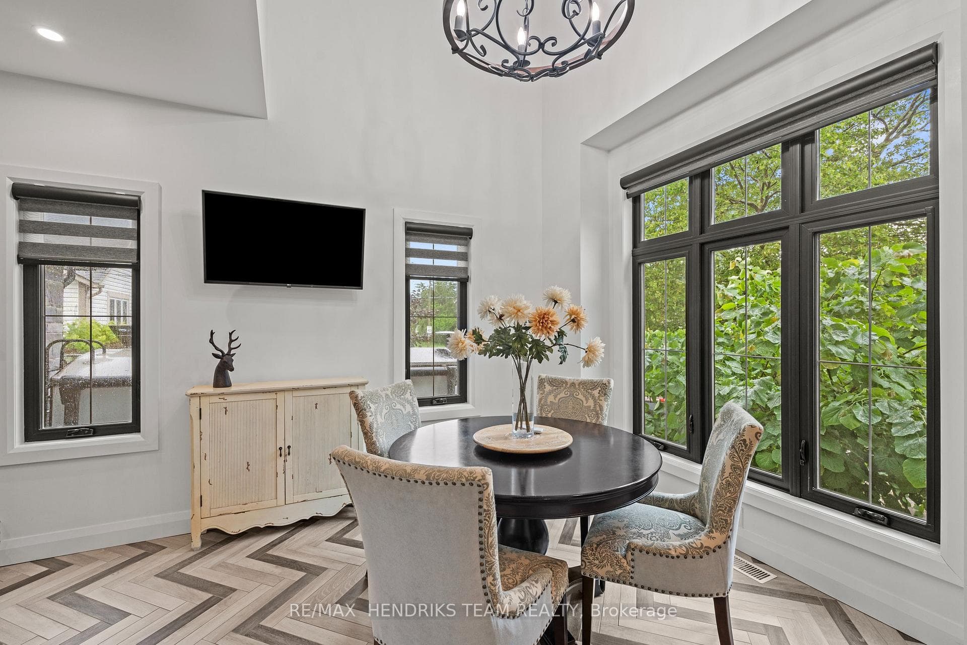 8 Stanmary Drive photo 7