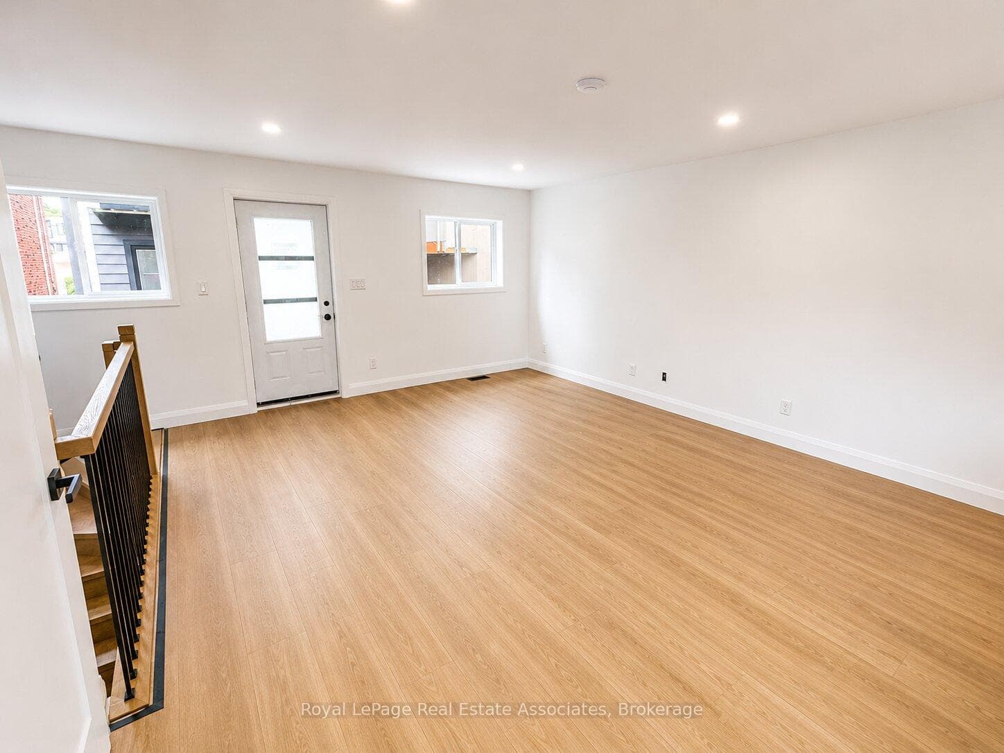 17 White Avenue Unit 1 GS photo 4