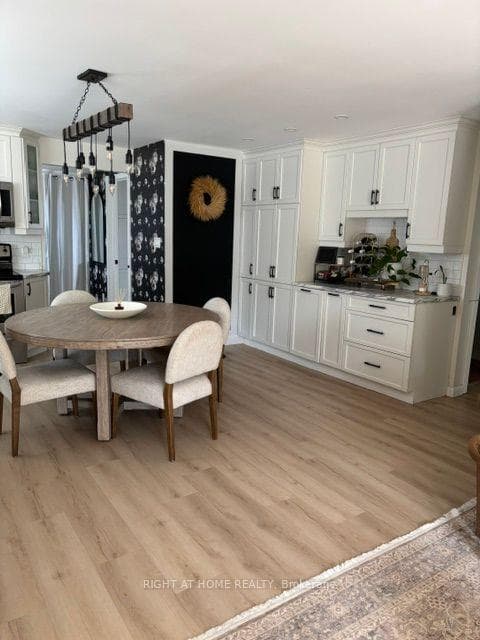 407 KING Street photo 5