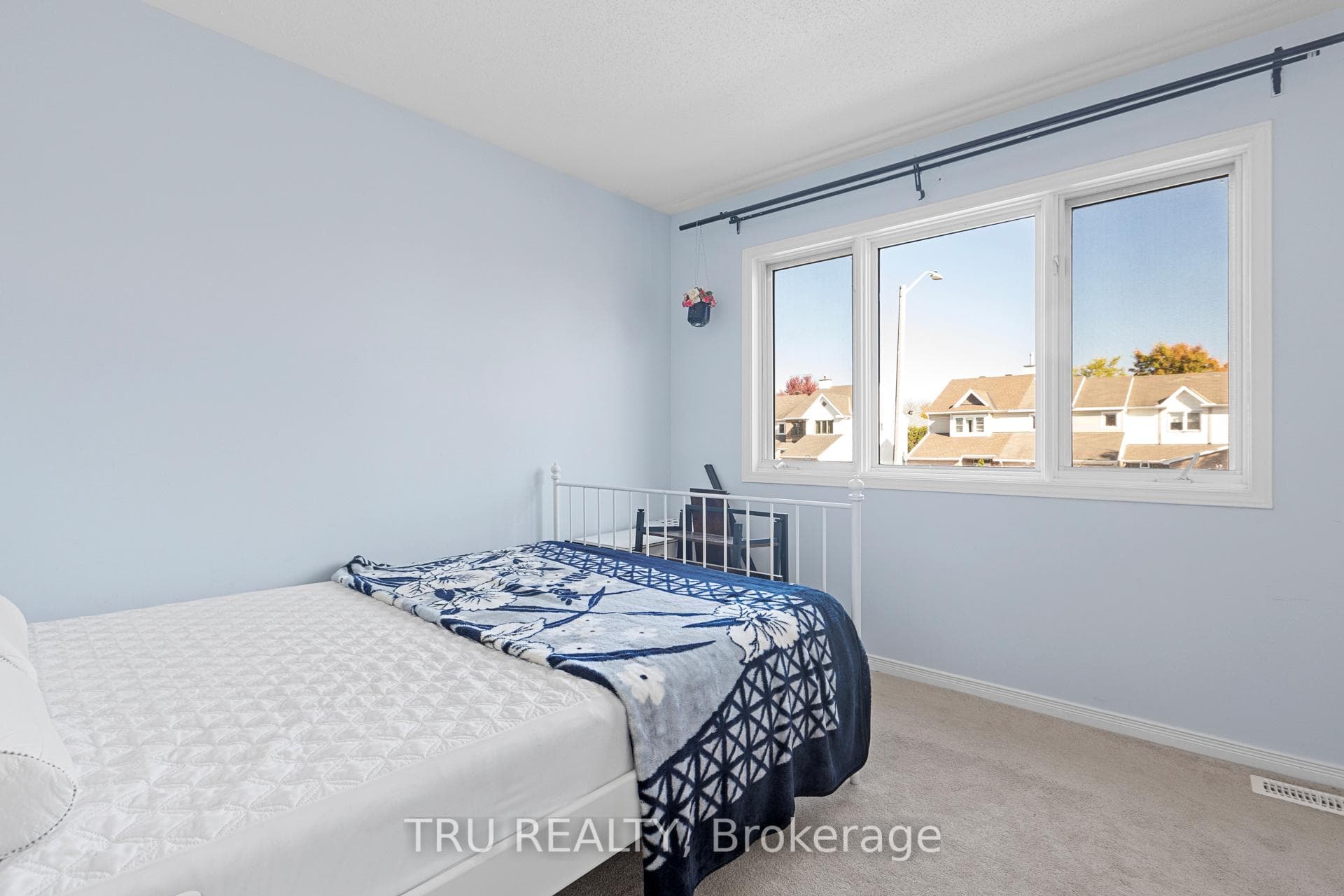 244 Stoneway Drive photo 23