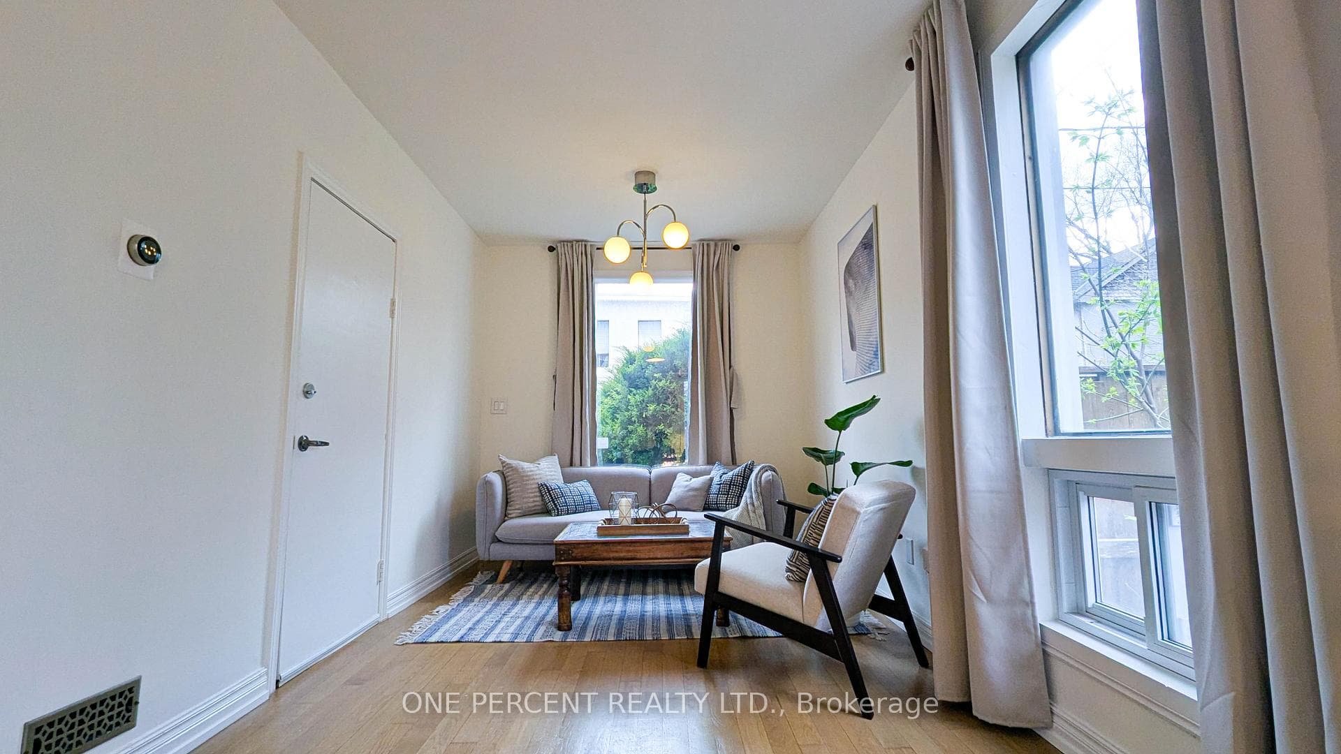 119 De Grassi Street photo 2