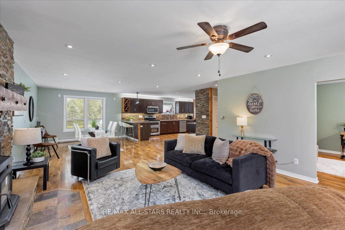 562 Catering Road photo 6