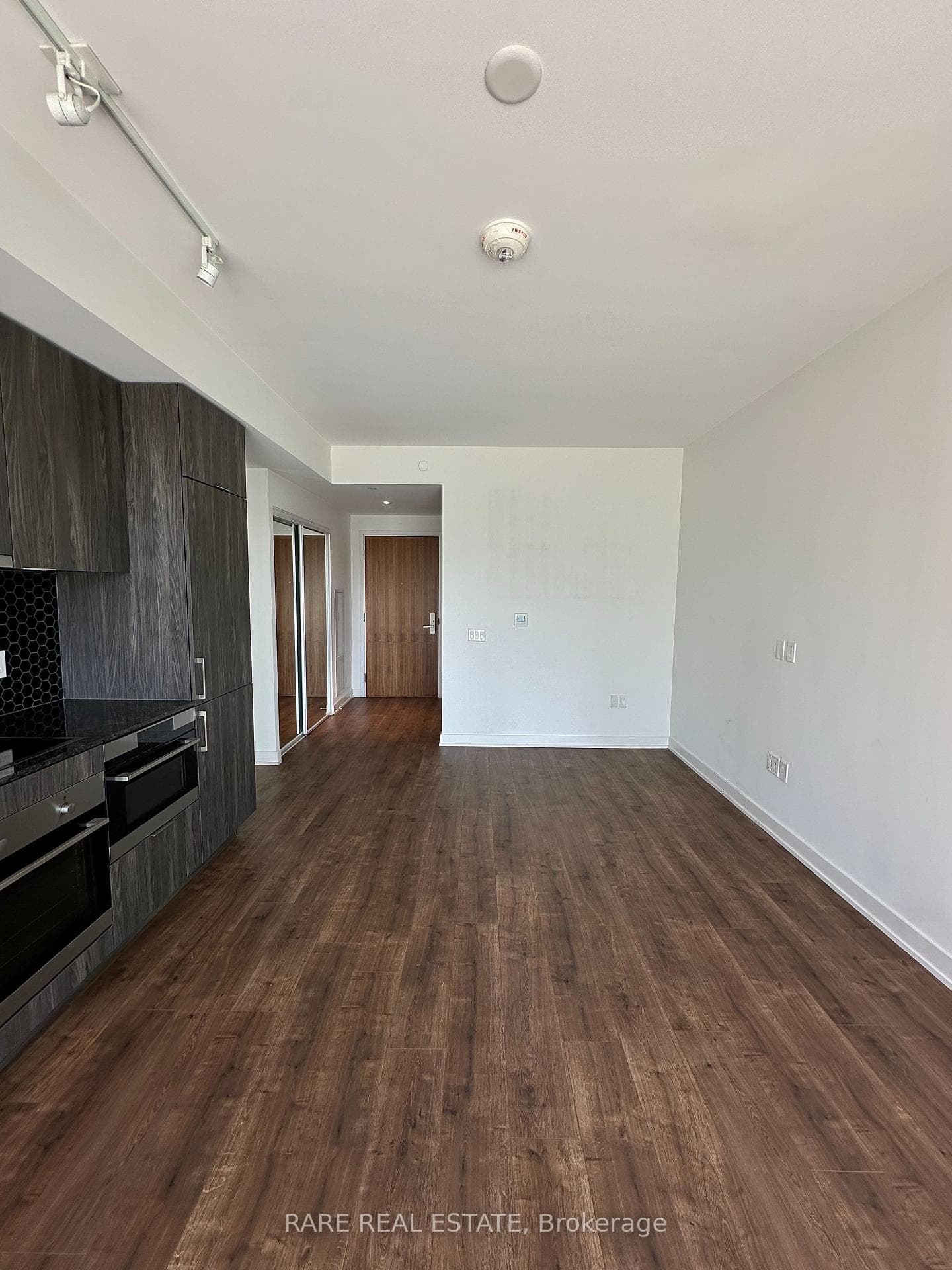 15 Queens Quay Unit 2805 photo 6