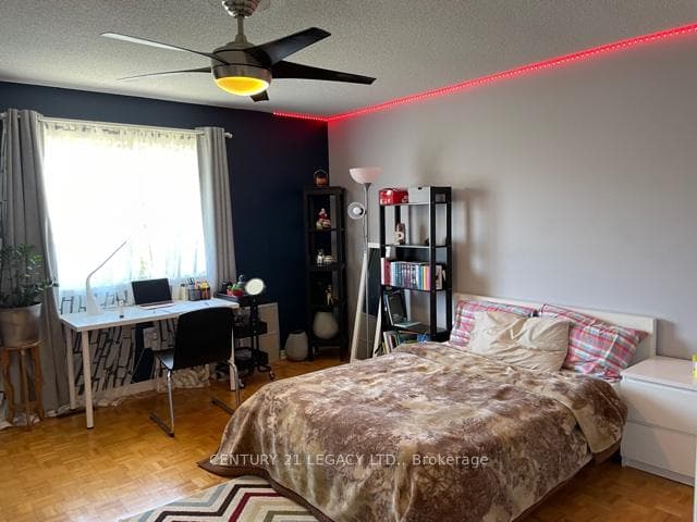 25 Kentucky Drive Unit (Upper) photo 28