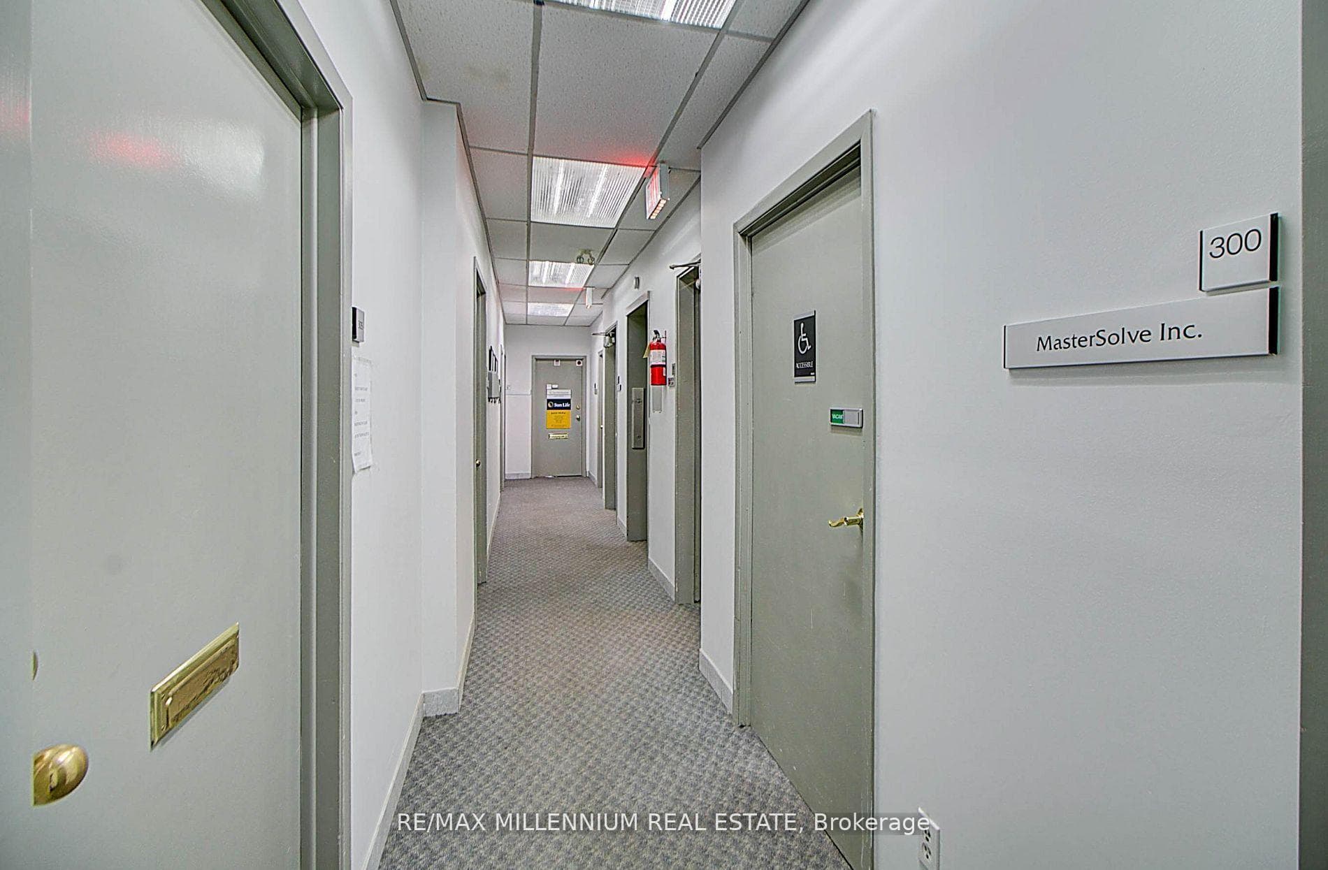 101 Dundas Street Unit 302 photo 2