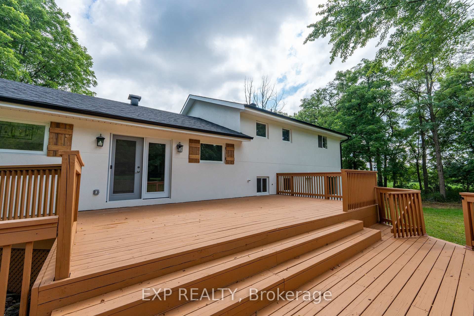 12056 Leslie Street photo 40