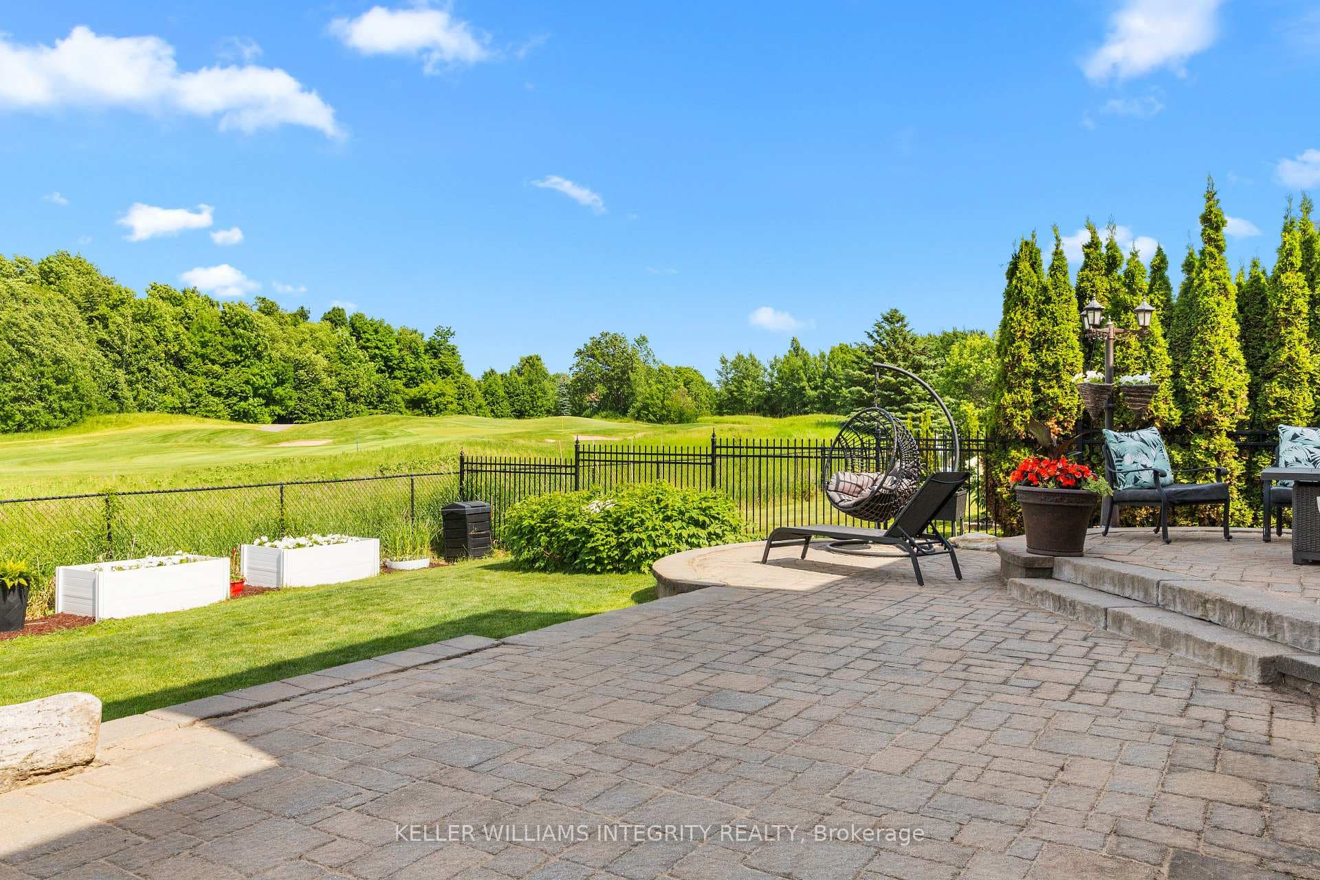 16 Blackshire Circle photo 8