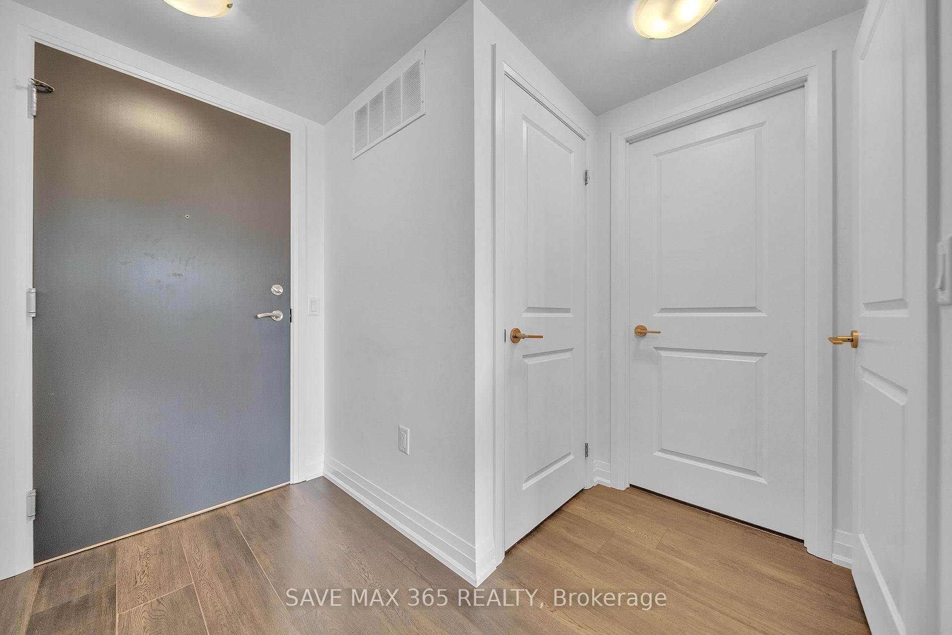 95 Attmar Drive Unit 121 photo 8