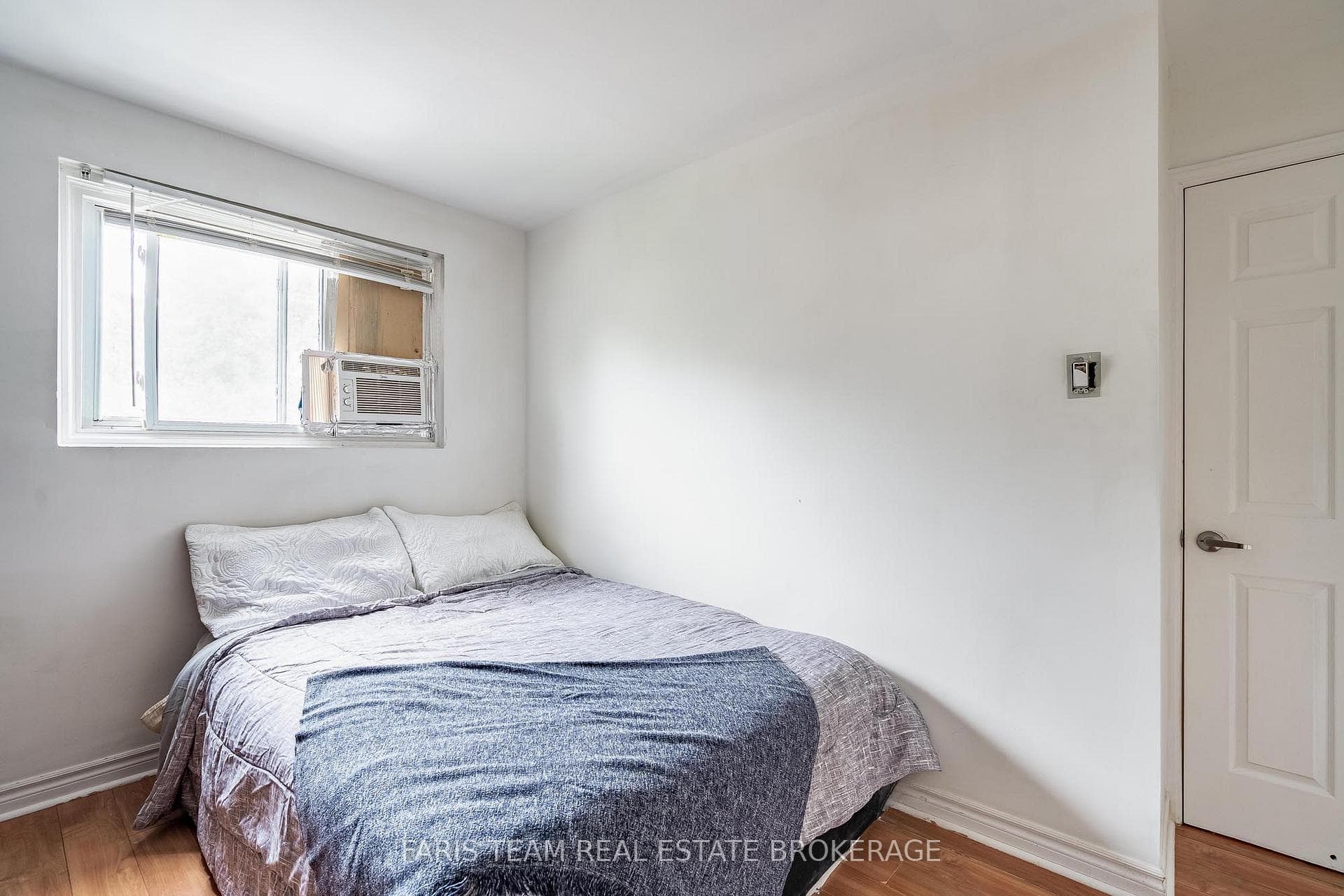 63 Ferris Lane Unit E4 photo 17