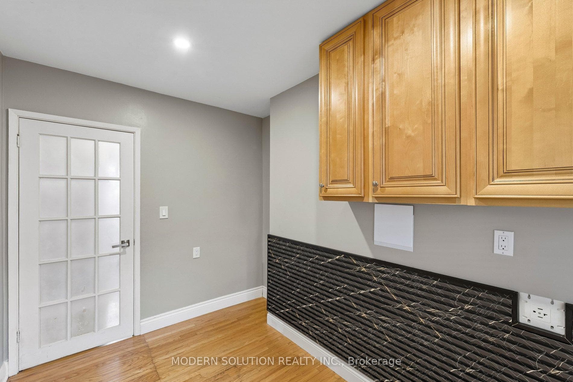 61 Godfrey Drive photo 19