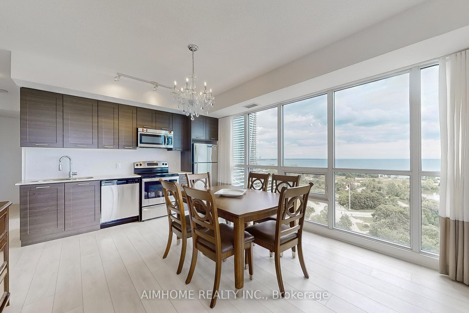 2200 Lake Shore Boulevard Unit 1901 photo 11